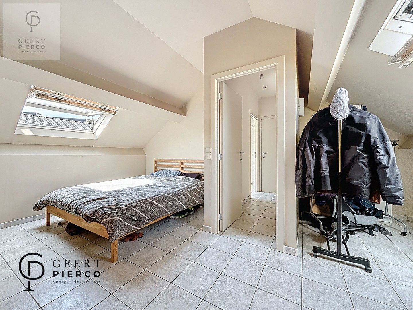 Knap gerenoveerd appartementsgebouw foto 31