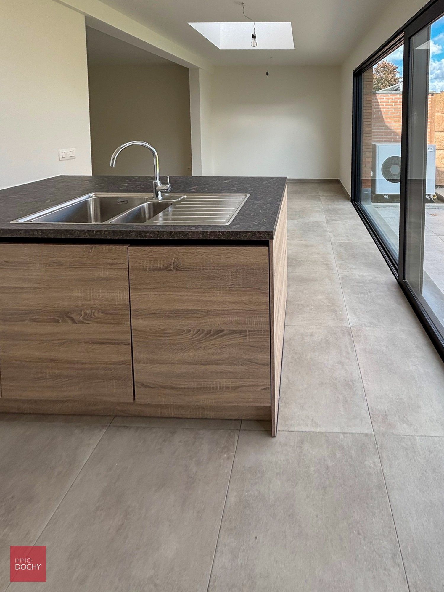 Volledig vernieuwde instapklare woning in rustige omgeving | Anjelierenlaan foto 5