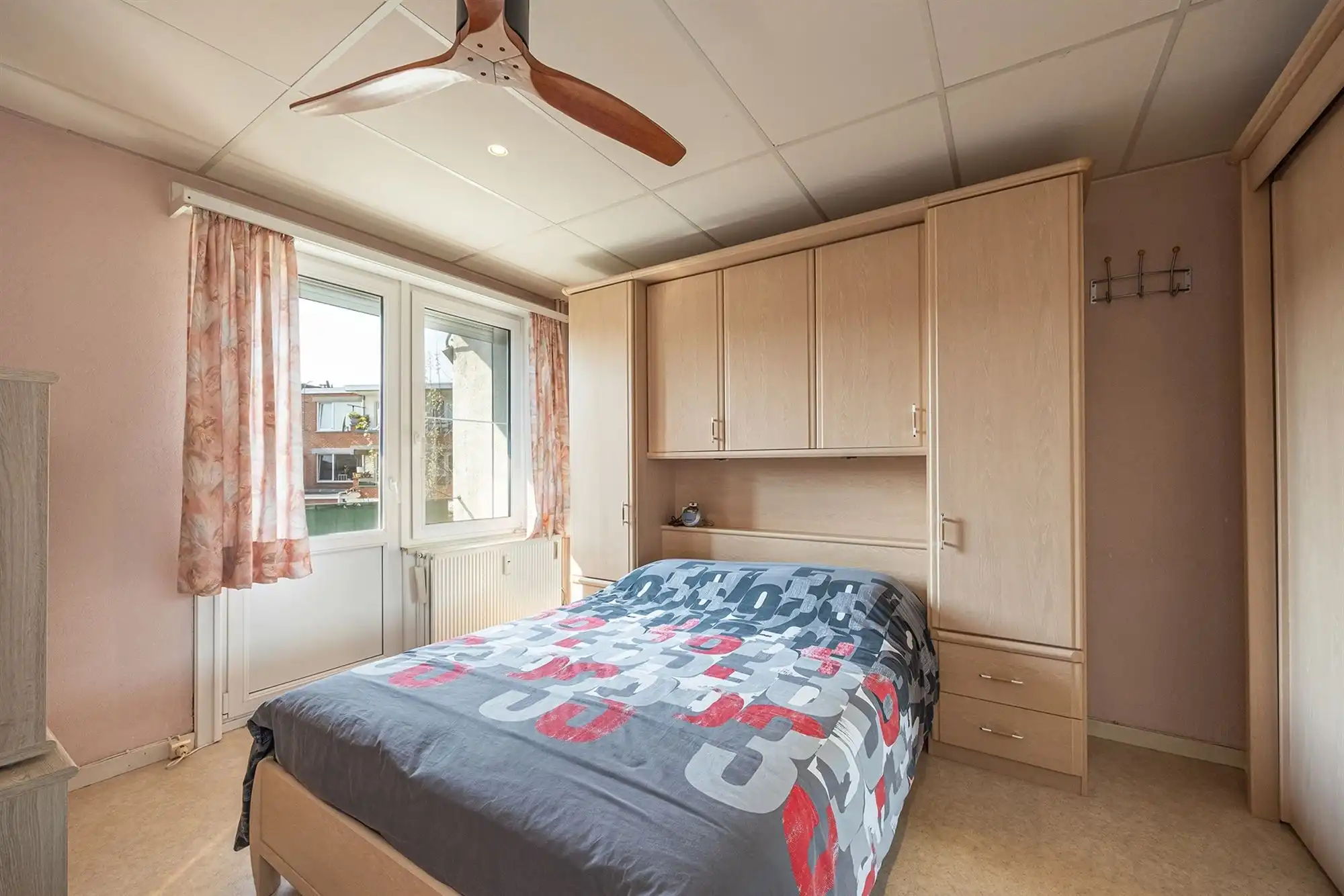 Instapklaar appartement met 3 slaapkamers en garage foto 11