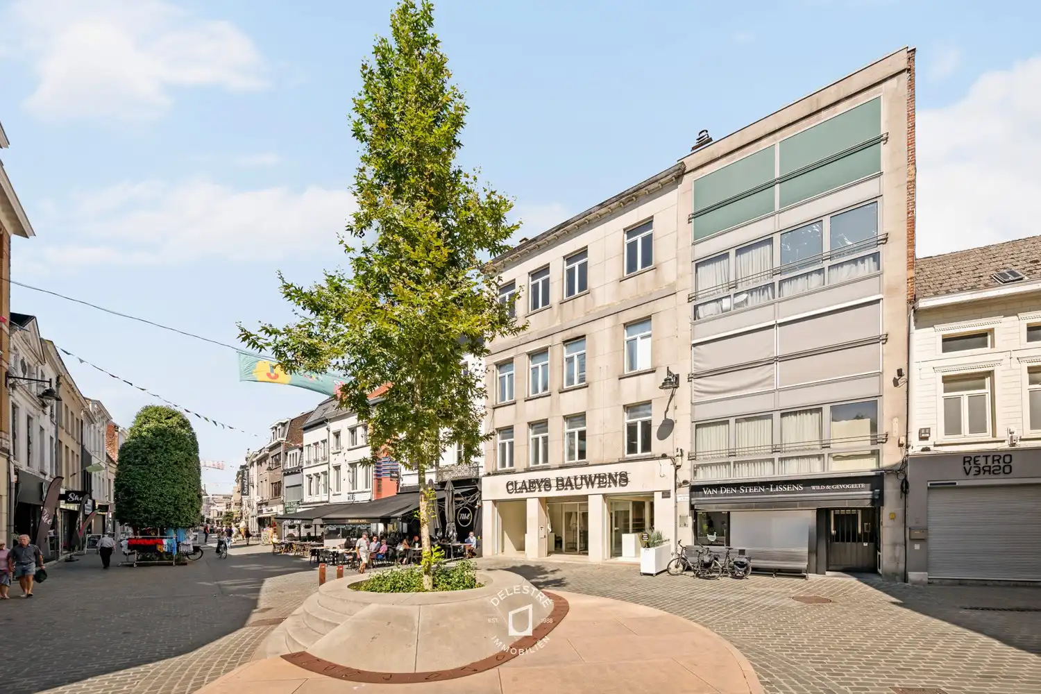 751 m² op A-locatie in Aalst – showroom, kantoor, retail of POTENTIEEL woonproject foto 4