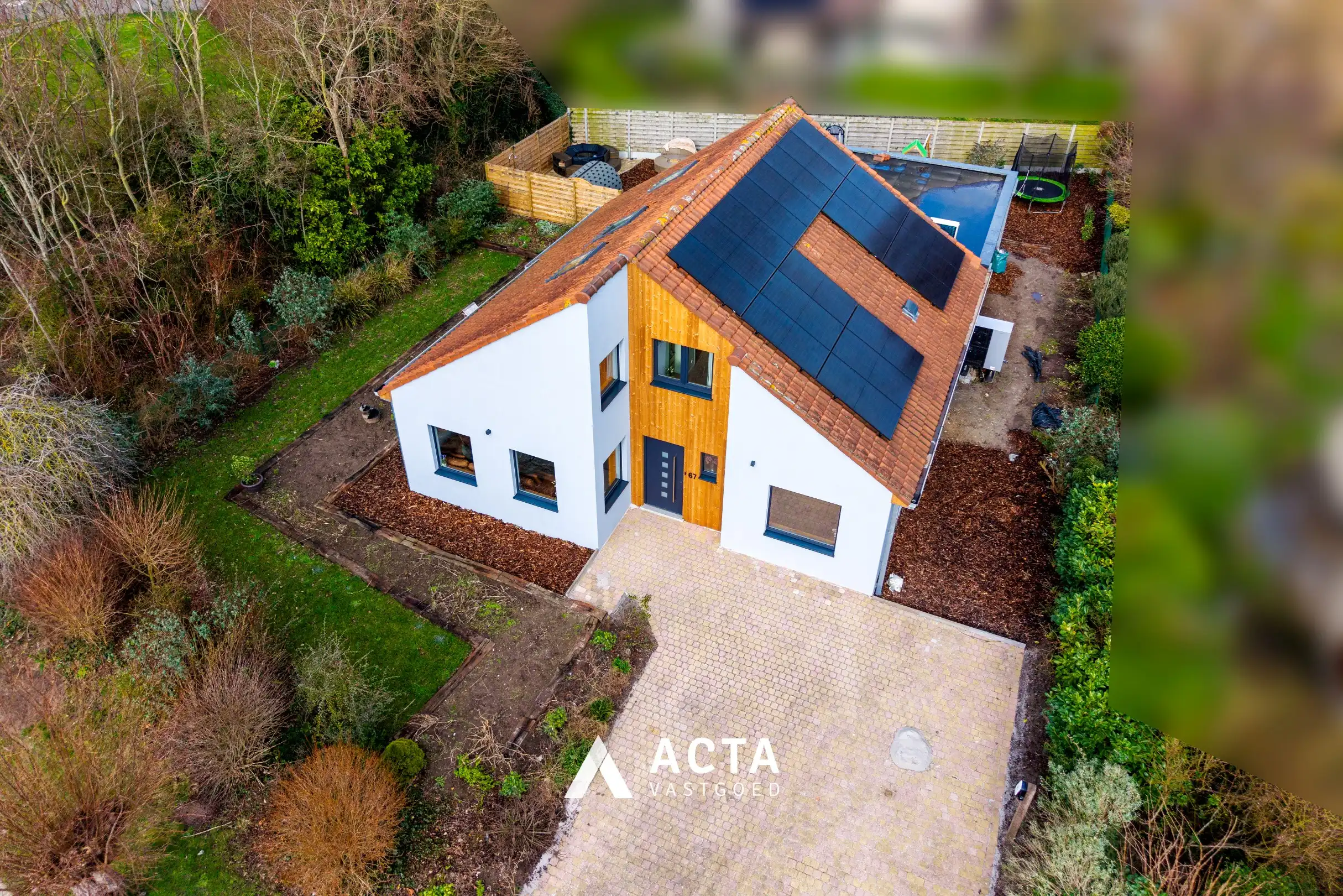 Gerenoveerde villa met vier slaapkamers in de Vicognewijk! foto 24