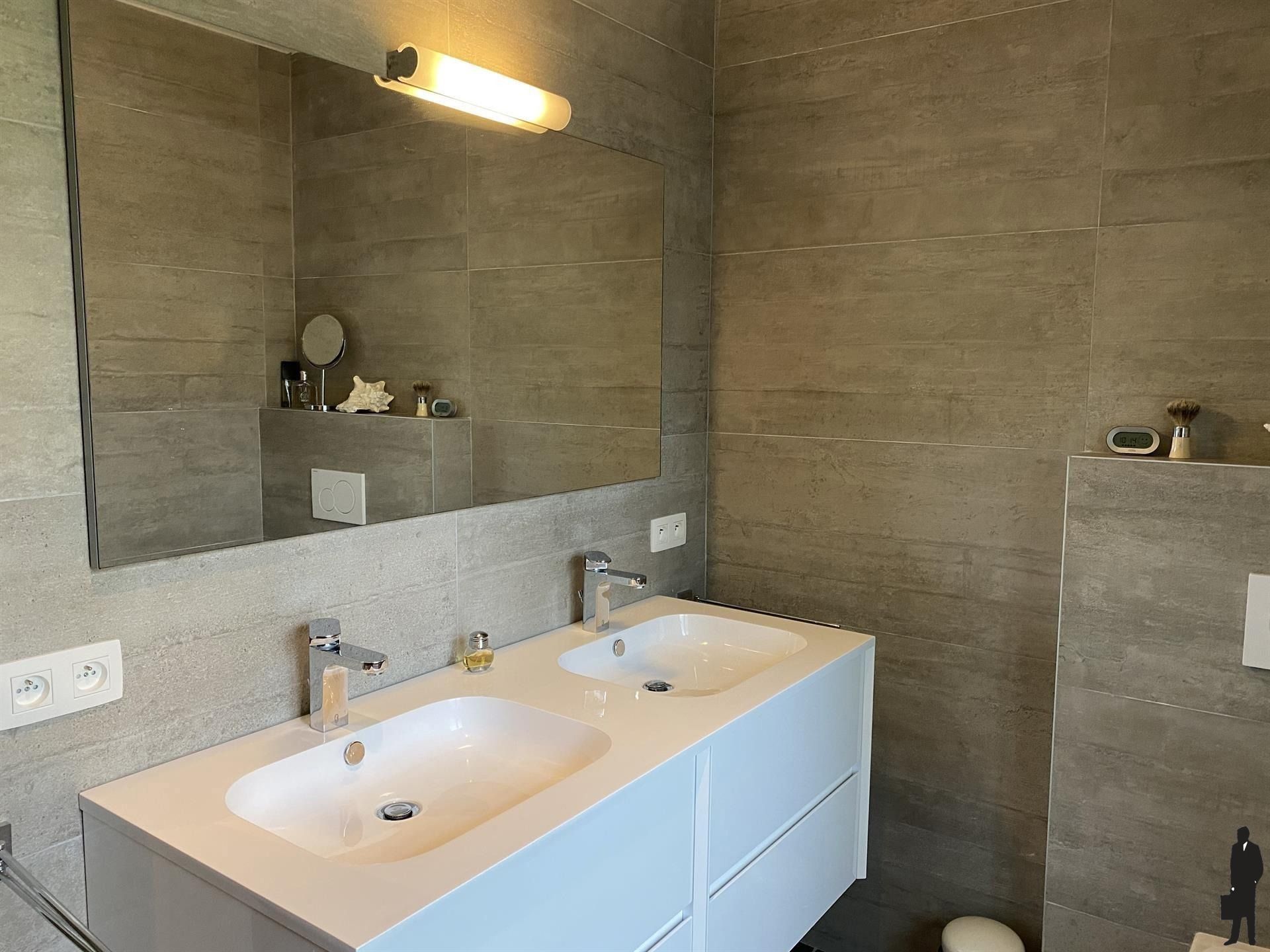 Energiezuinige villa (5 slpk), in een autoluwe villawijk!  foto 18