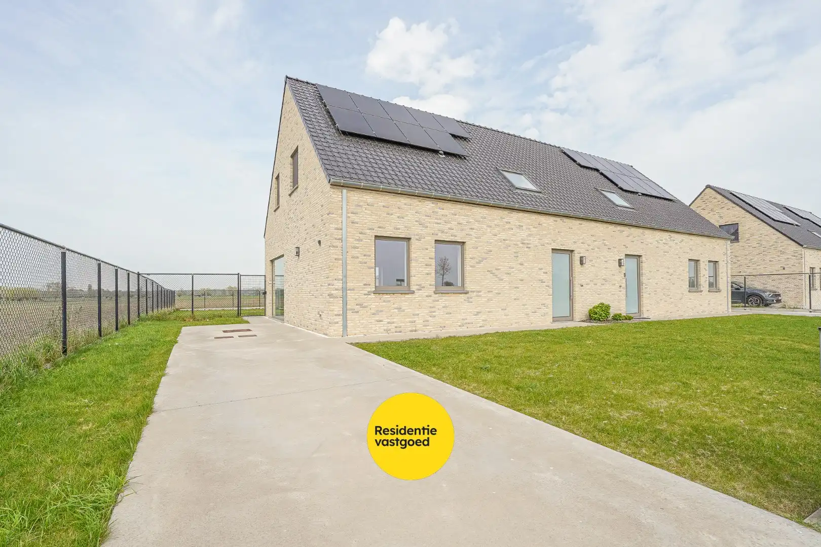 Halfopen woning met 3 slaapkamers te huur in Aartrijke foto 2