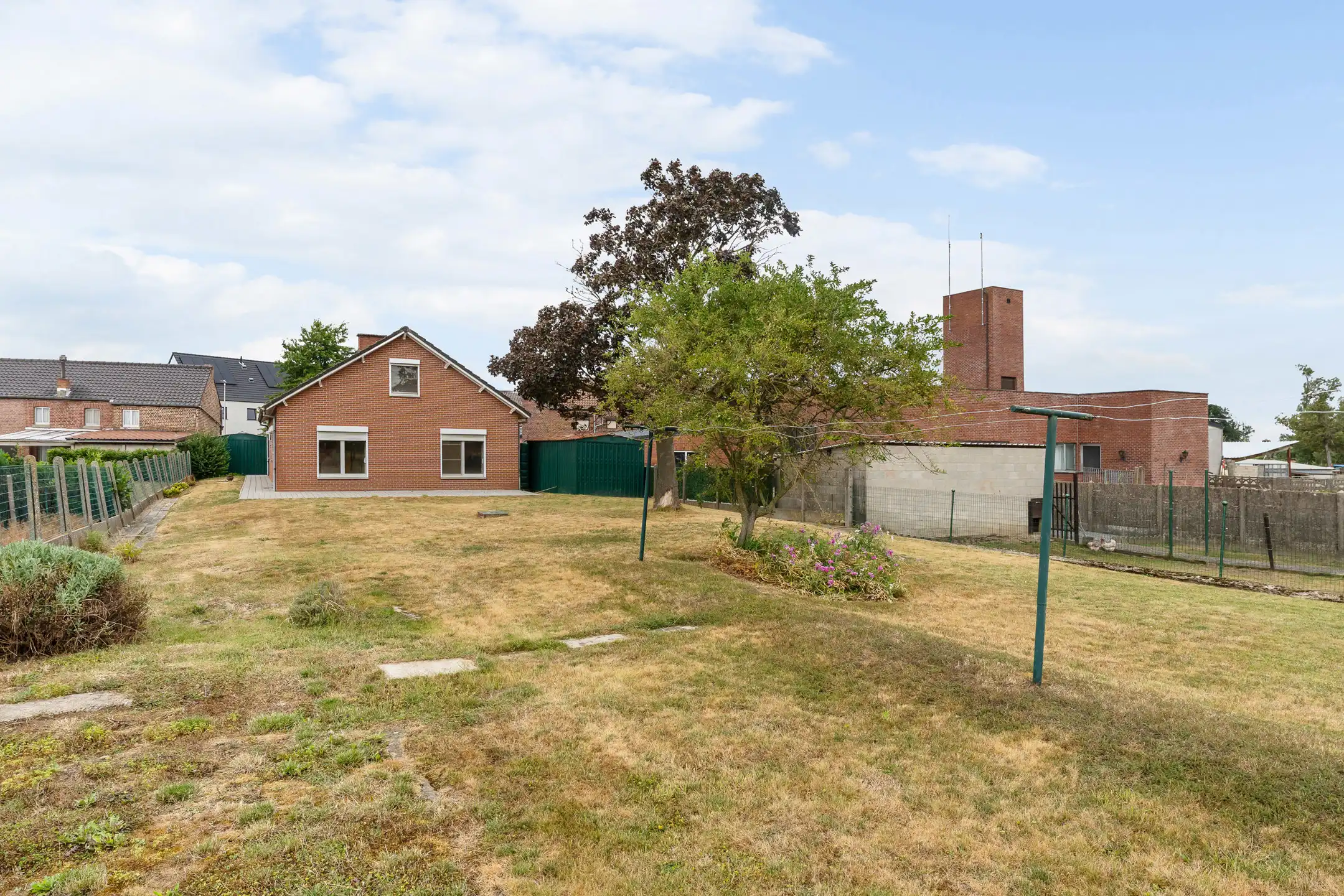 Charmante woning met inpandige garage te Millen foto 19
