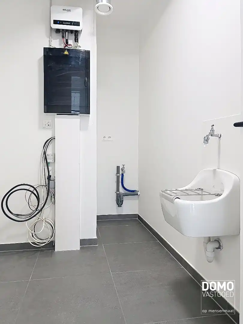 RUIM APPARTEMENT MET PRACHTIG TERRAS, LIFT EN GARAGEBOX IN CENTRUM KERMT foto 12