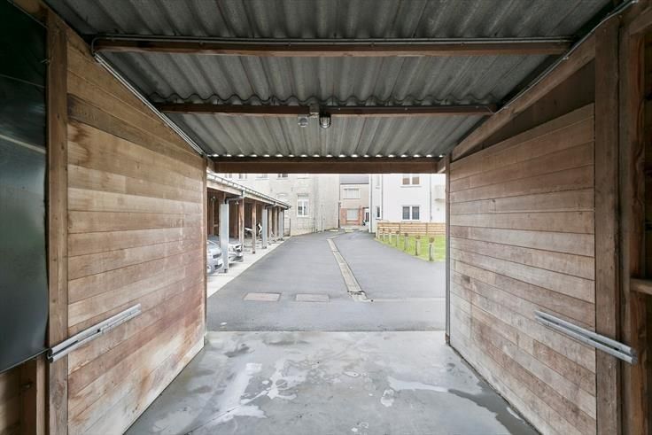 Instapklare woning met 4 slpks in het hart van Stalhille foto 13