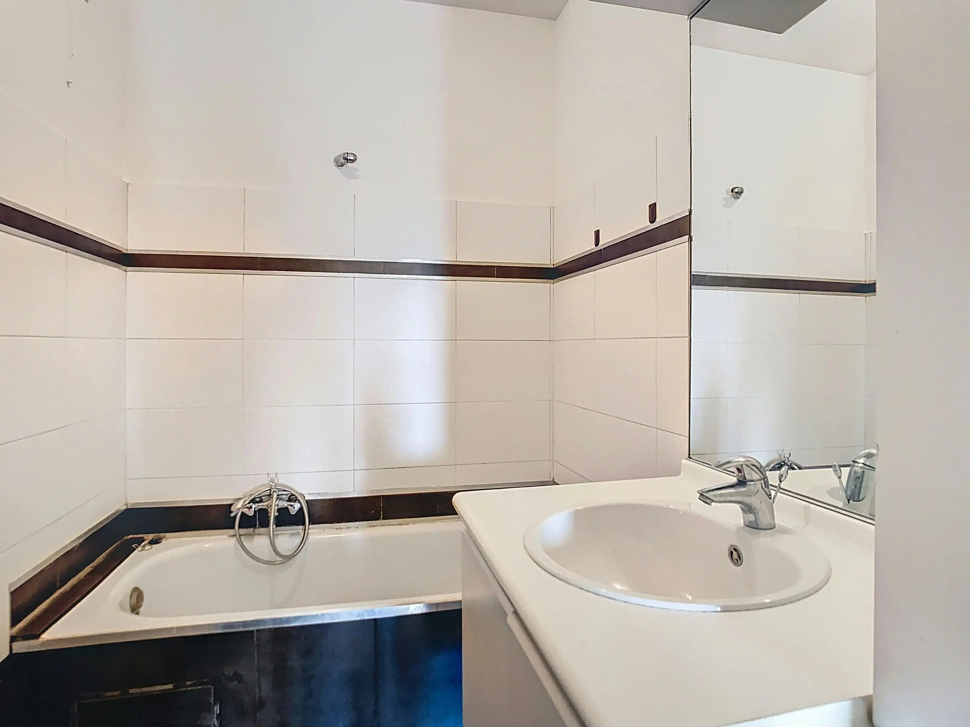 Centraal gelegen appartement met 2 slpkmrs (garage mogelijk) foto 9