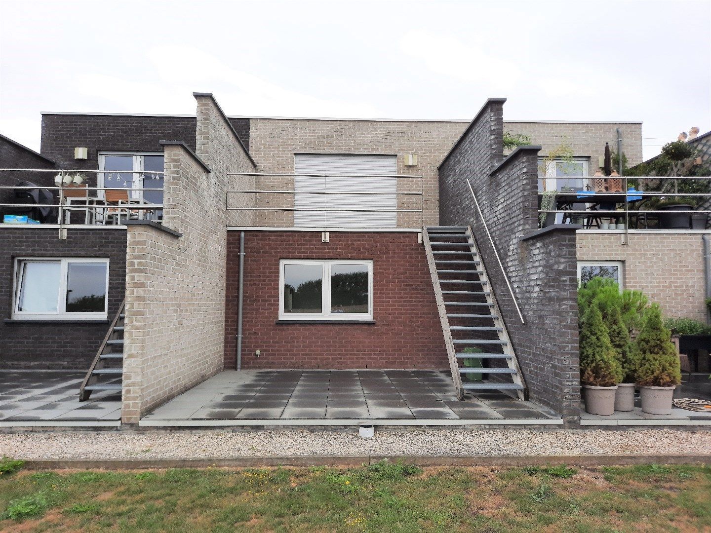 MODERNE LOFTWONING MET TUIN EN 2 GARAGES foto 10