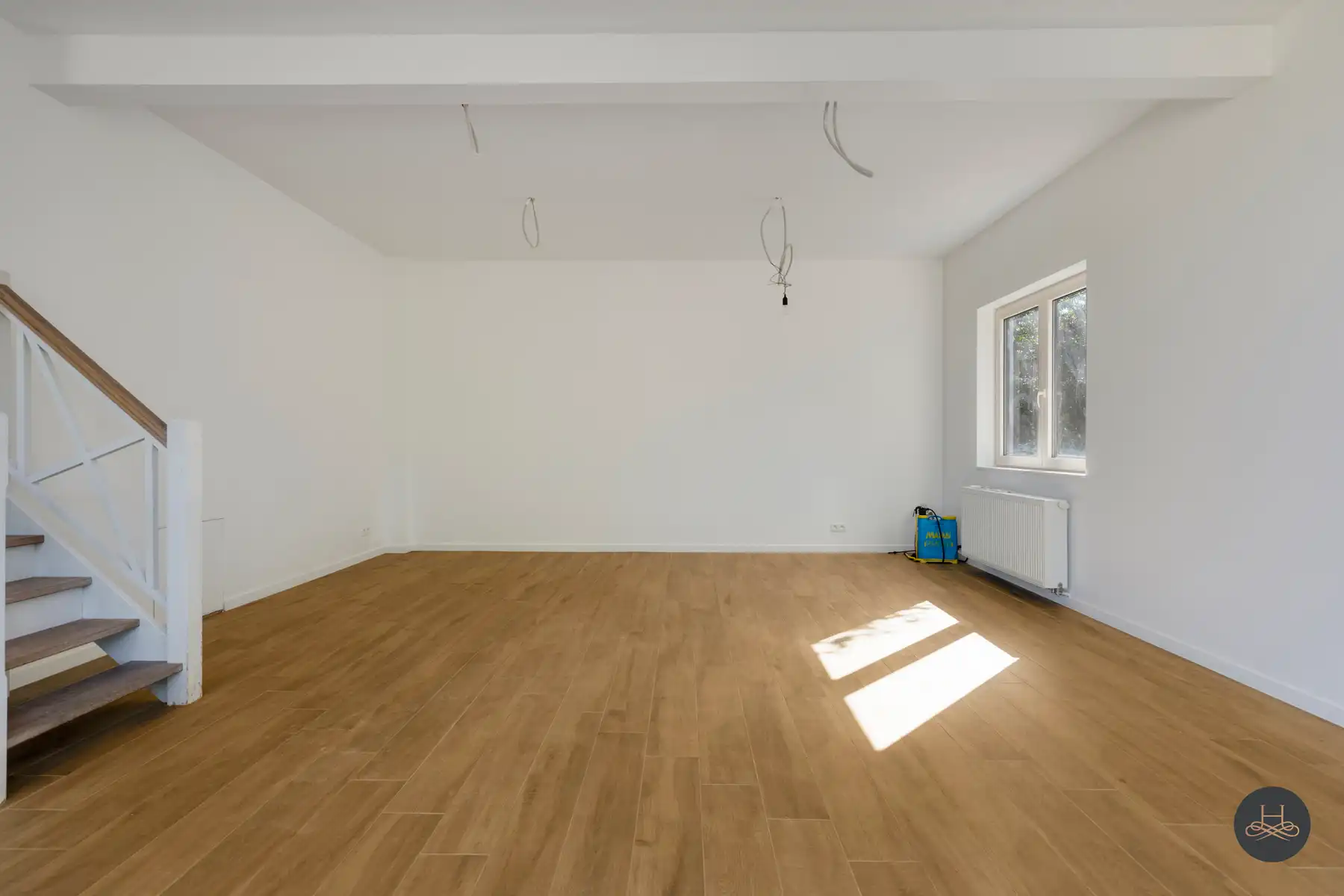 Vernieuwbouwvilla met praktijkruimte in rustige buurt foto 17