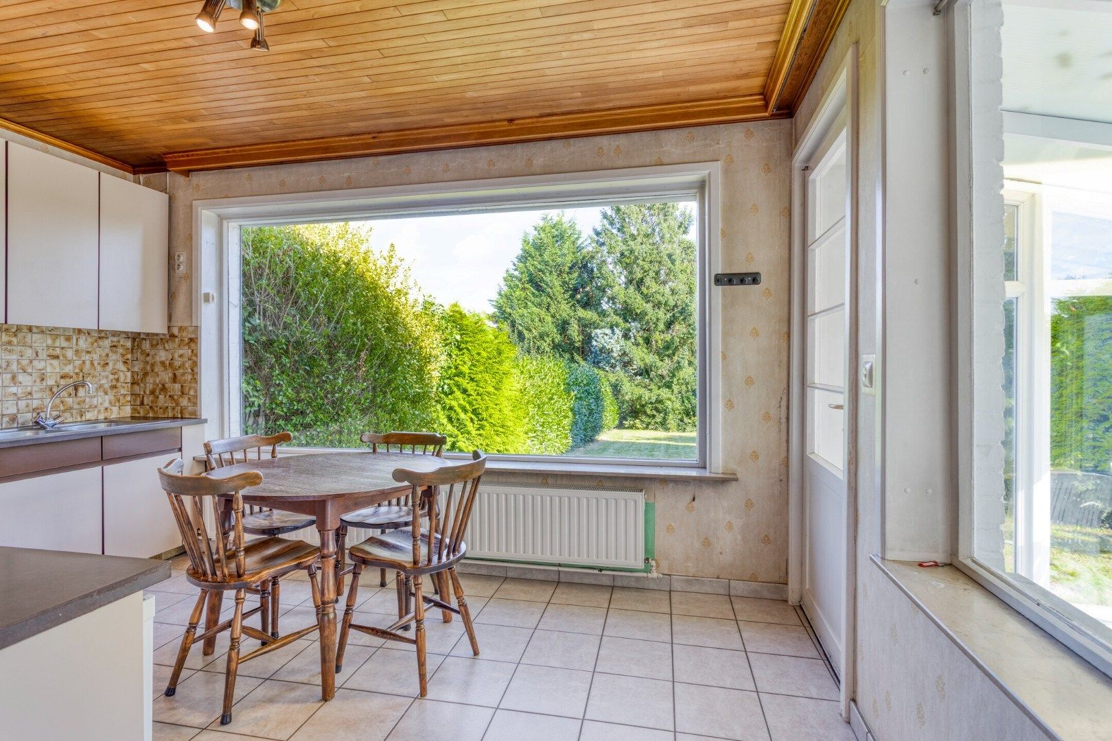 Te renoveren woning met 3 slaapkamers, garage en ruime tuin in Haasrode – EPC 473 kWh/m² jaar - bewoonbare oppervlakte 184 m² foto 7