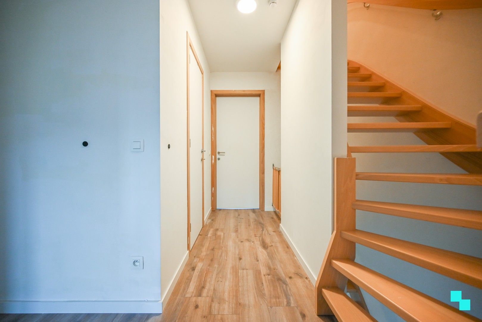 Recente, instapklare woning met mogelijkheid tot garage te Emelgem foto 17