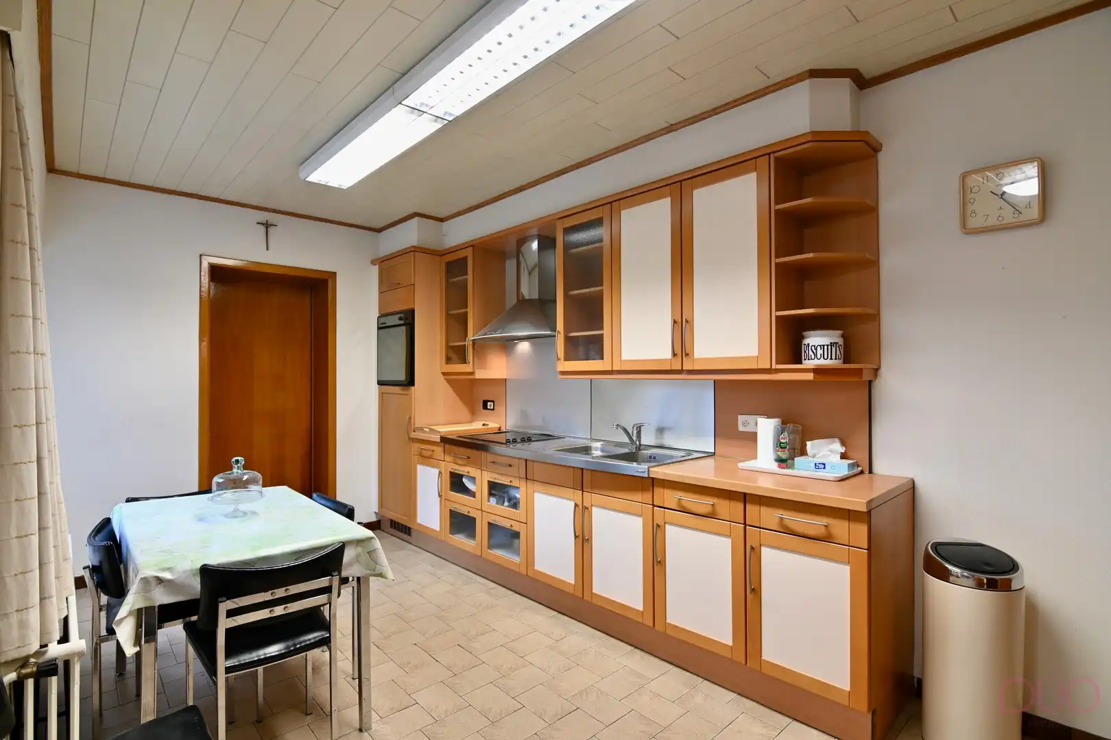 Ruime stadswoning met tuin in het centrum van Landen. foto 12