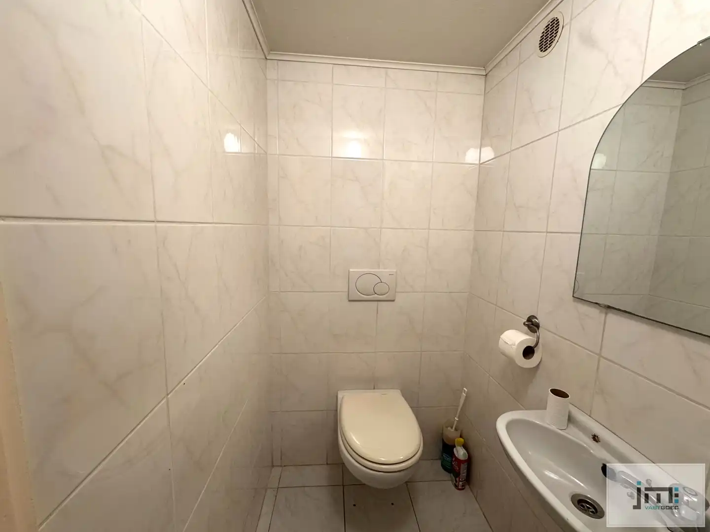 Charmante woning in het rustige Guigoven foto 10