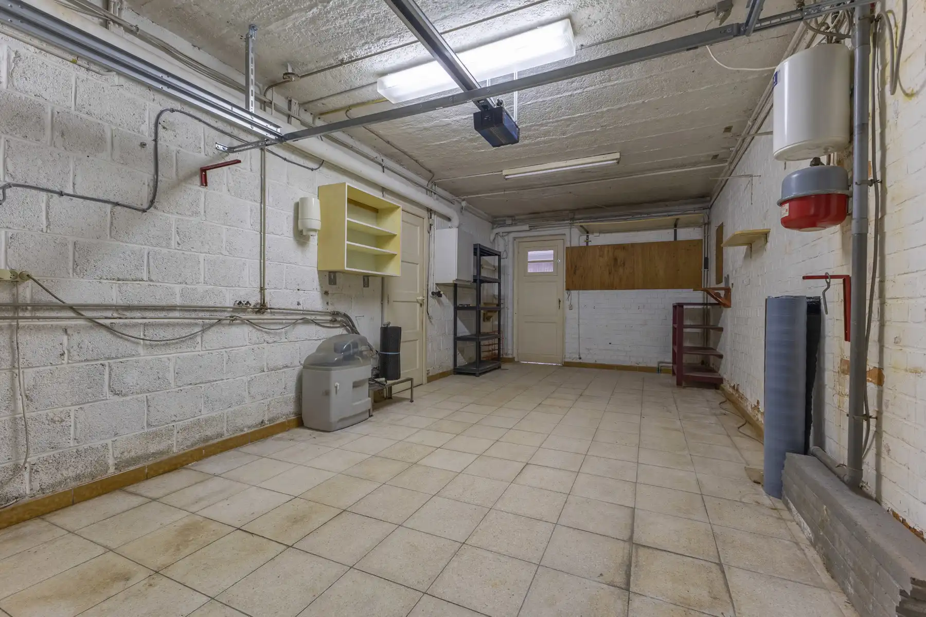 Gunstig gelegen woning met 3 slaapkamers, bureel en tuin foto 19