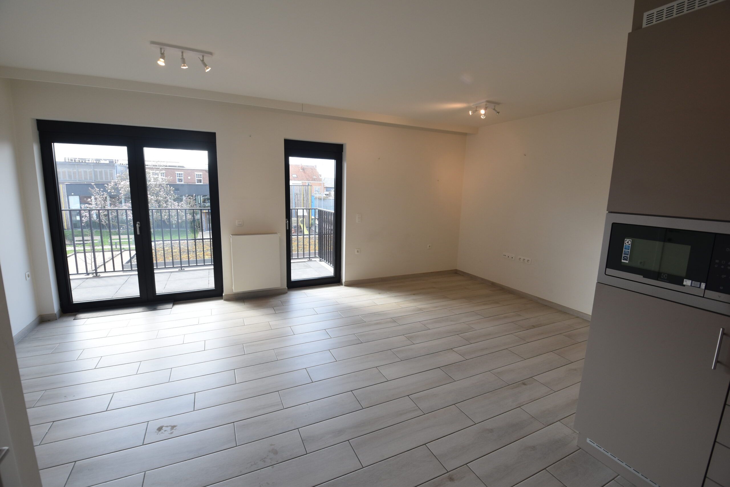 Assistentiewoning met 1 slaapkamer, berging en autostaanplaats in Sint-Niklaas foto 3