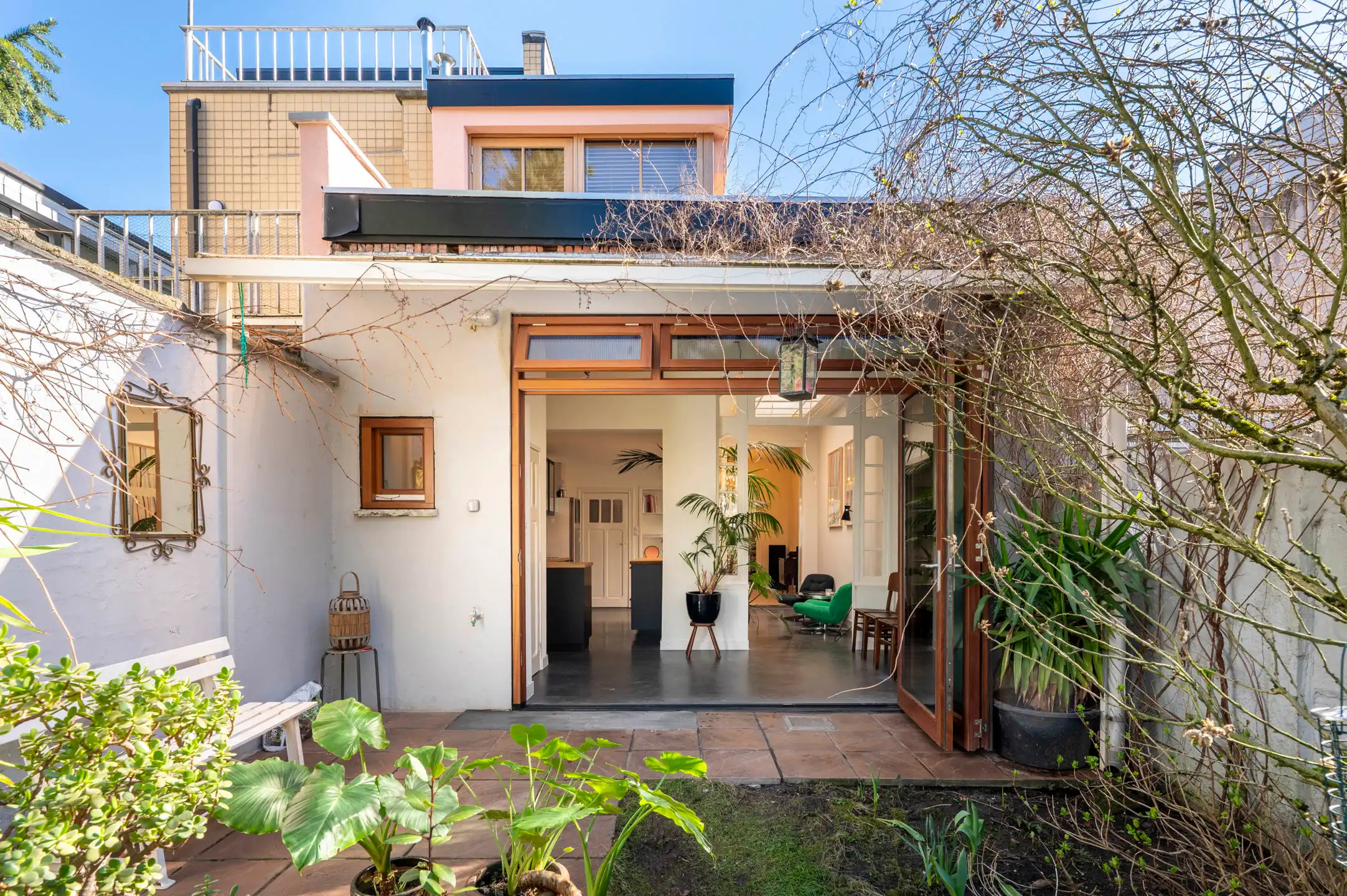 ANTWERPEN-Gerenoveerde karaktervolle woning met tuin! foto 11