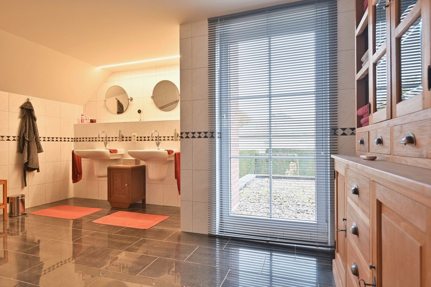 Riante woning met 5 slaapkamers (praktijkruimte), rustig gelegen nabij natuur foto 30