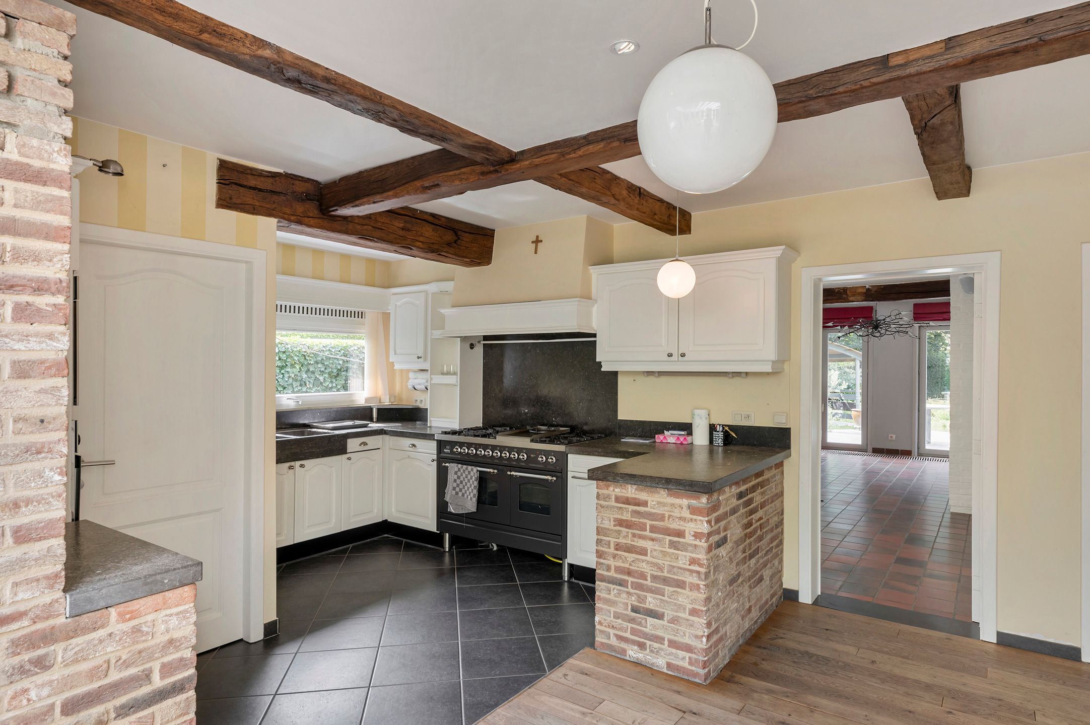 Charmante woning nabij het centrum van Heide foto 9