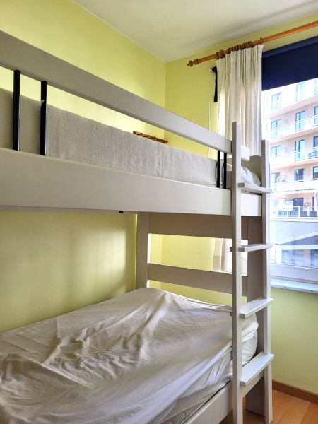 Zonnig 2-slaapkamer appartement te koop foto 4