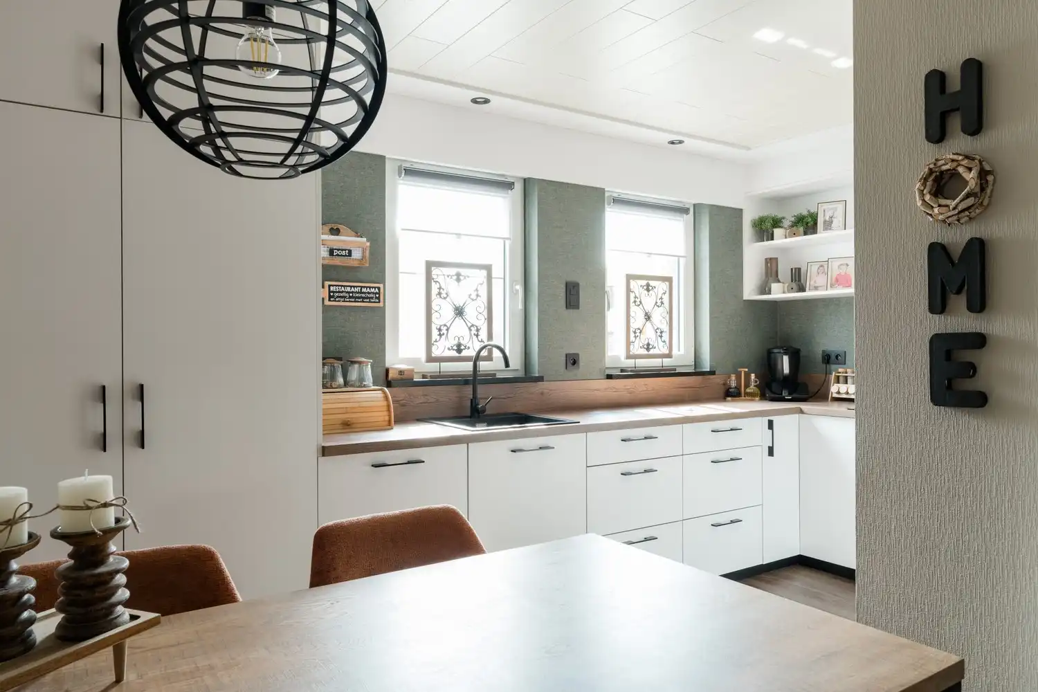 Zeer ruim appartement/stadswoning pal in het centrum van Pelt foto 11