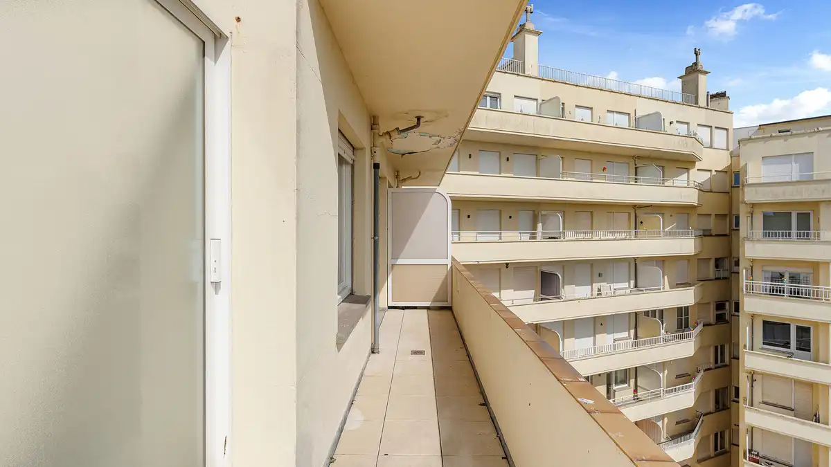 Appartement met veel potentieel: zon, zeezicht en rust foto 23