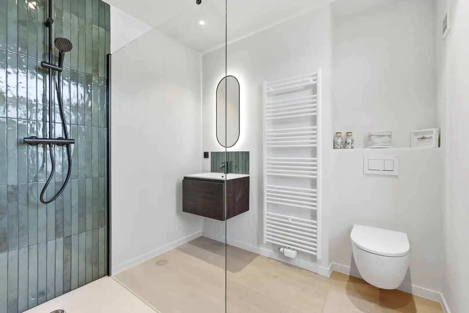 Luxueus gerenoveerde gezinswoning met uitweg, EPC B en 3 slaapkamers foto 17