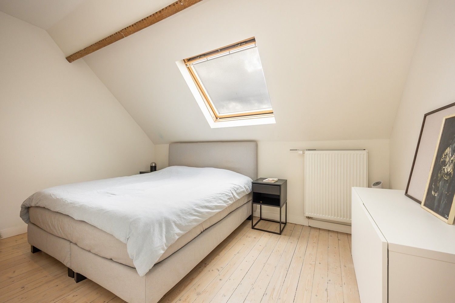 Ruime en karaktervolle herenwoning met zonnige tuin, dakterras en laadpunt in het hart van Merksem foto 8