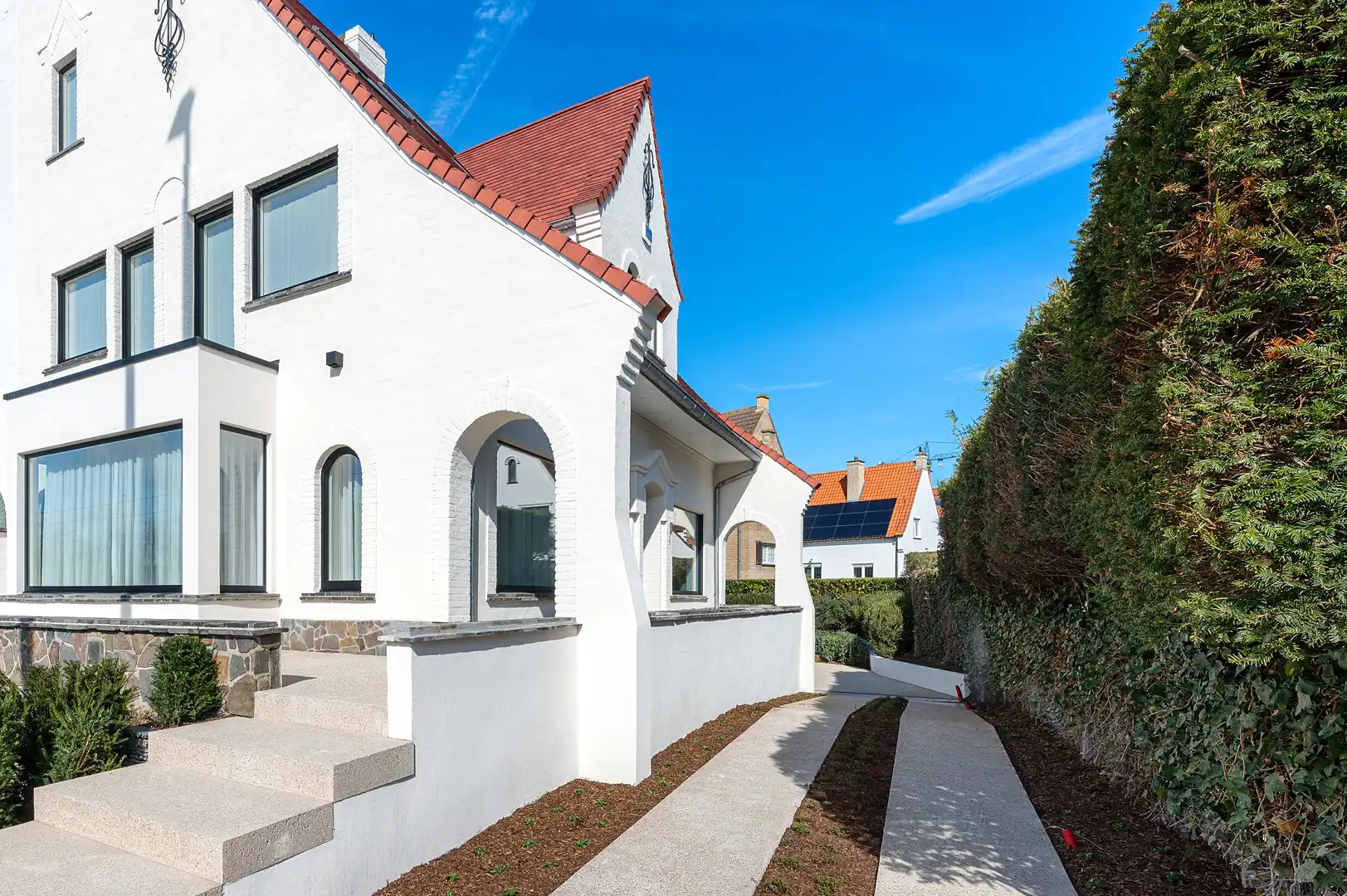 Exclusieve koppelvilla met hoogwaardige afwerking op een toplocatie in Duinbergen. foto 2
