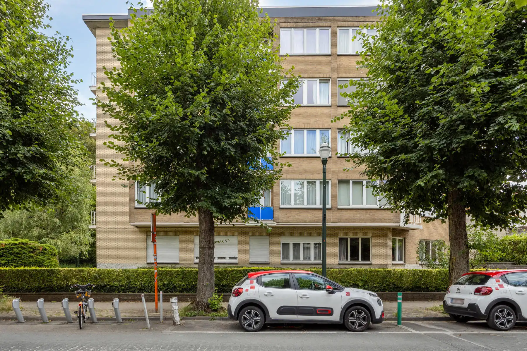 Goed gelegen gelijkvloersappartement met 2 slaapkamers foto 5