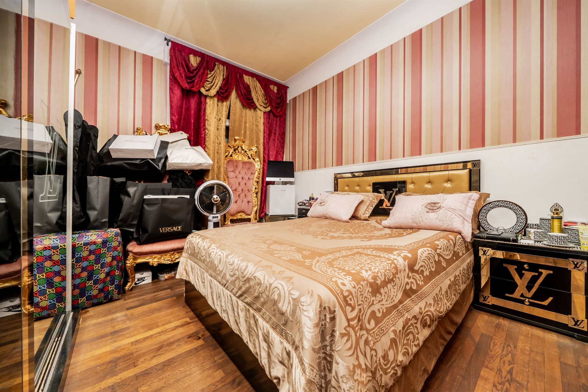 Gelijkvloers appartement met 2 slaapkamers + 2 bureaus foto 18