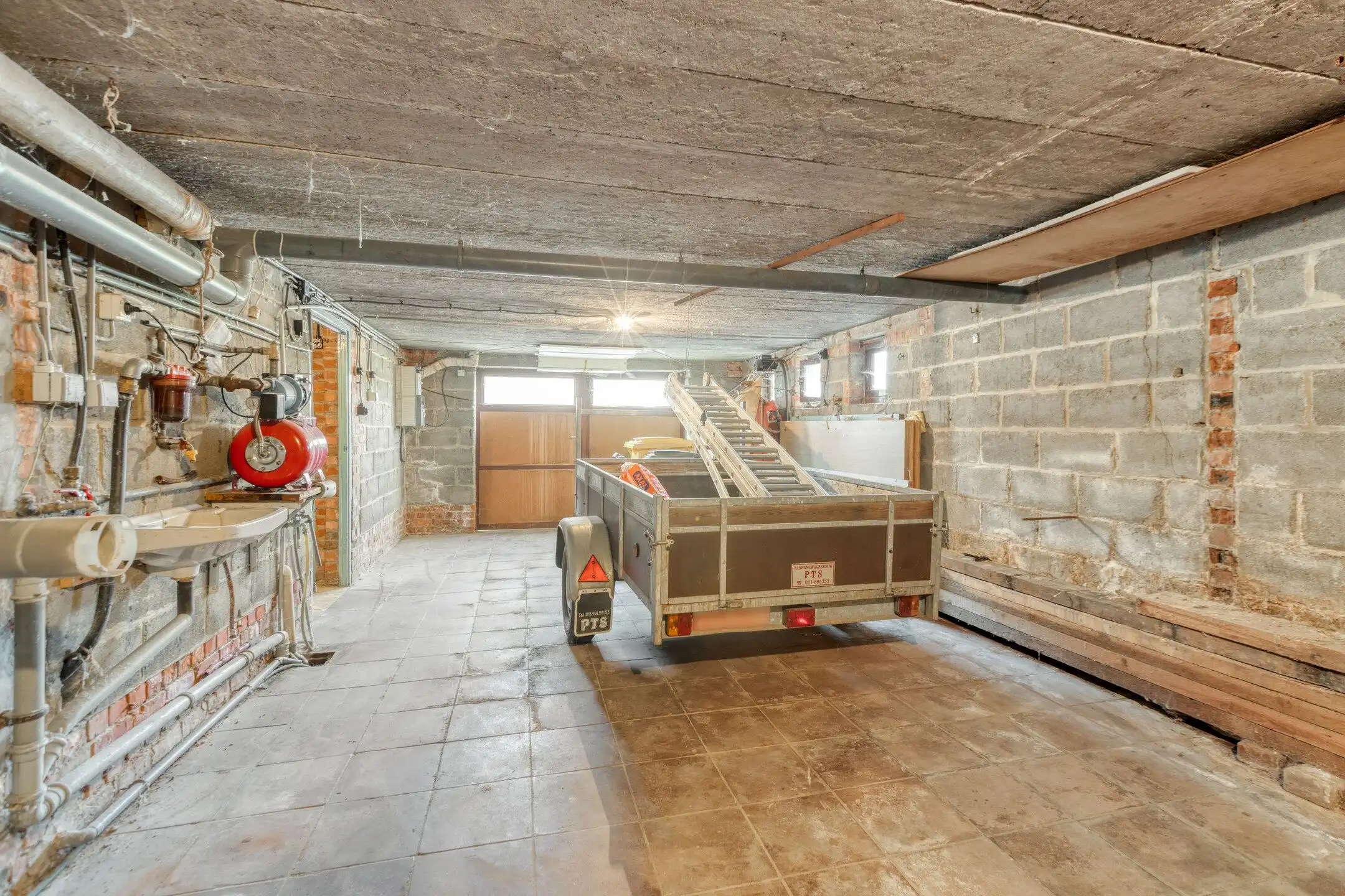 Woning vol potentieel op ruim perceel foto 24