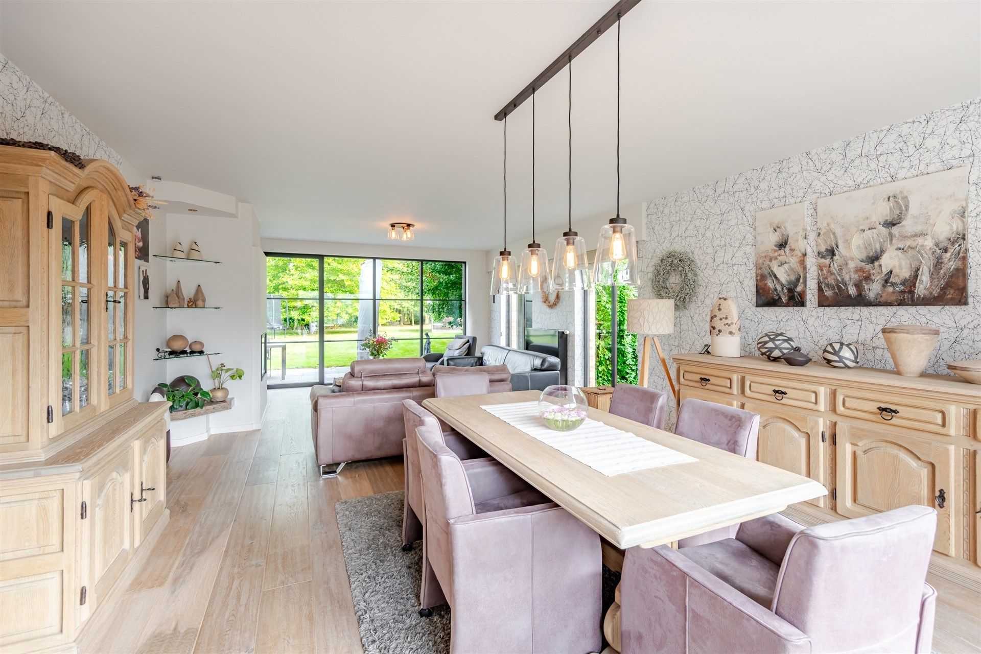 Ruime villa met 4 slks op topligging in Ten-Ede foto 2