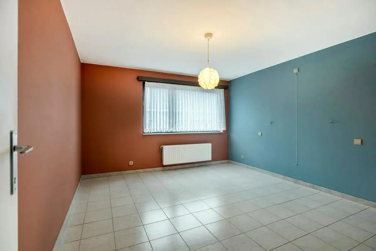 Instapklaar 2-kamerappartement in hartje Poperinge foto 11