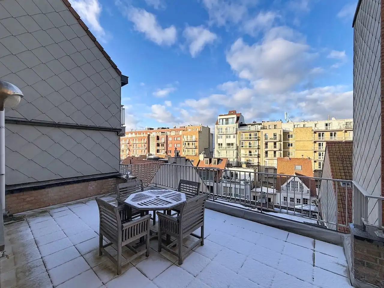 Lichtrijke penthouse met twee terrassen op de Elizabetlaan. foto 12