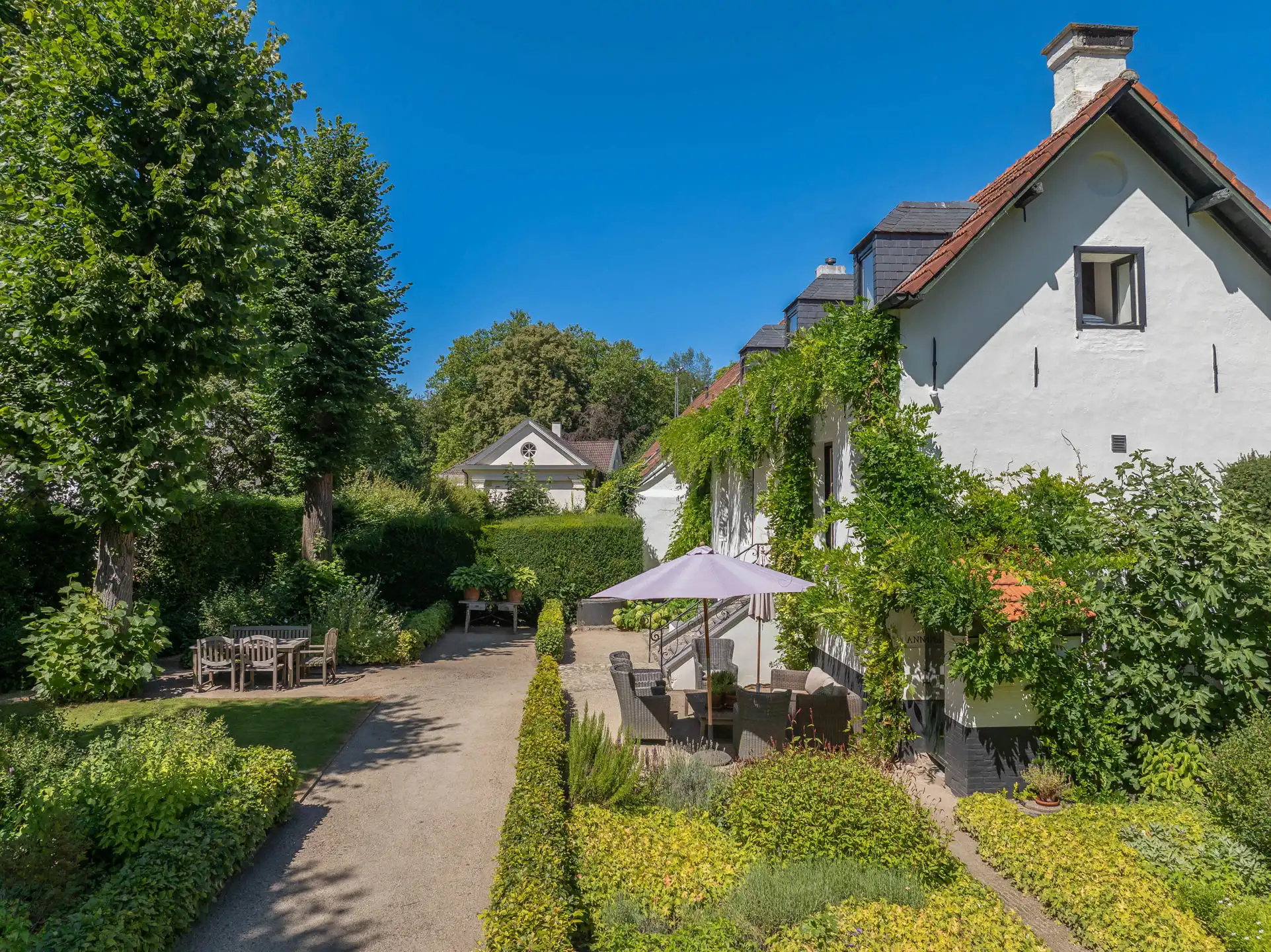 Historische karakterwoning op uniek groen perceel in Zoersel foto 28