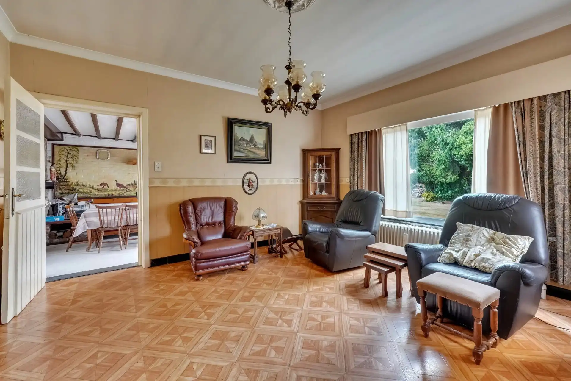 Ruime woning met 3 slaapkamers op perceel van 856 m² foto 5