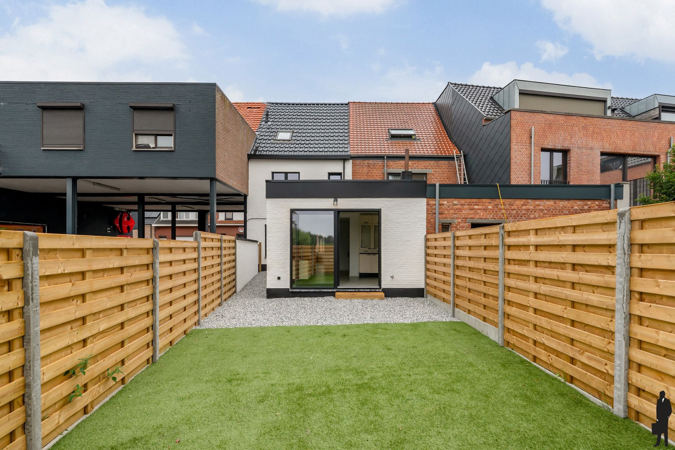 Volledig gerenoveerde woning met 4 slpk. in het centrum van Meer - Vlakbij de Nederlandse grens! foto 3