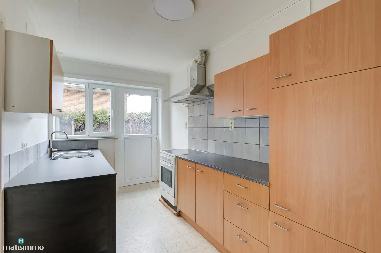 RUSTIG GELEGEN EENGEZINSWONING MET 2 SLAAPKAMERS, TUIN EN GARAGE TE VLIERMAALROOT foto 7