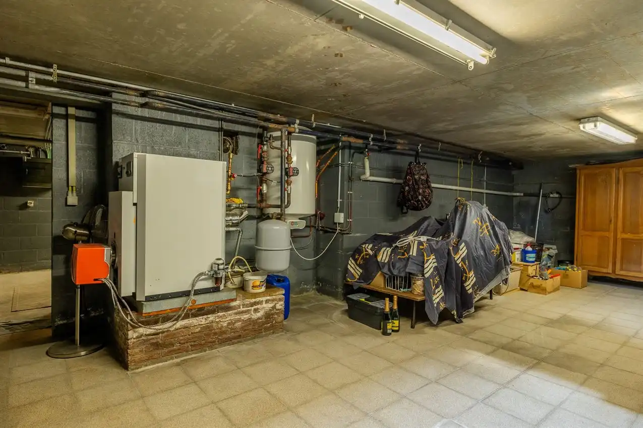 Ruime Woning met gekende frituur, garage en tuin op 14a 62ca foto 36