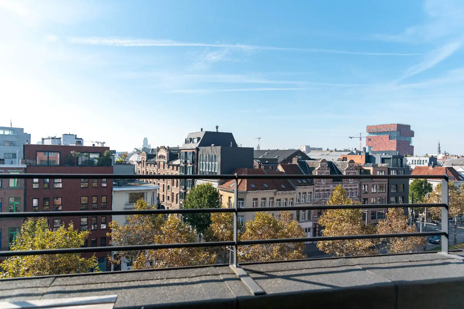 Dakappartement met zicht op het MAS foto 8