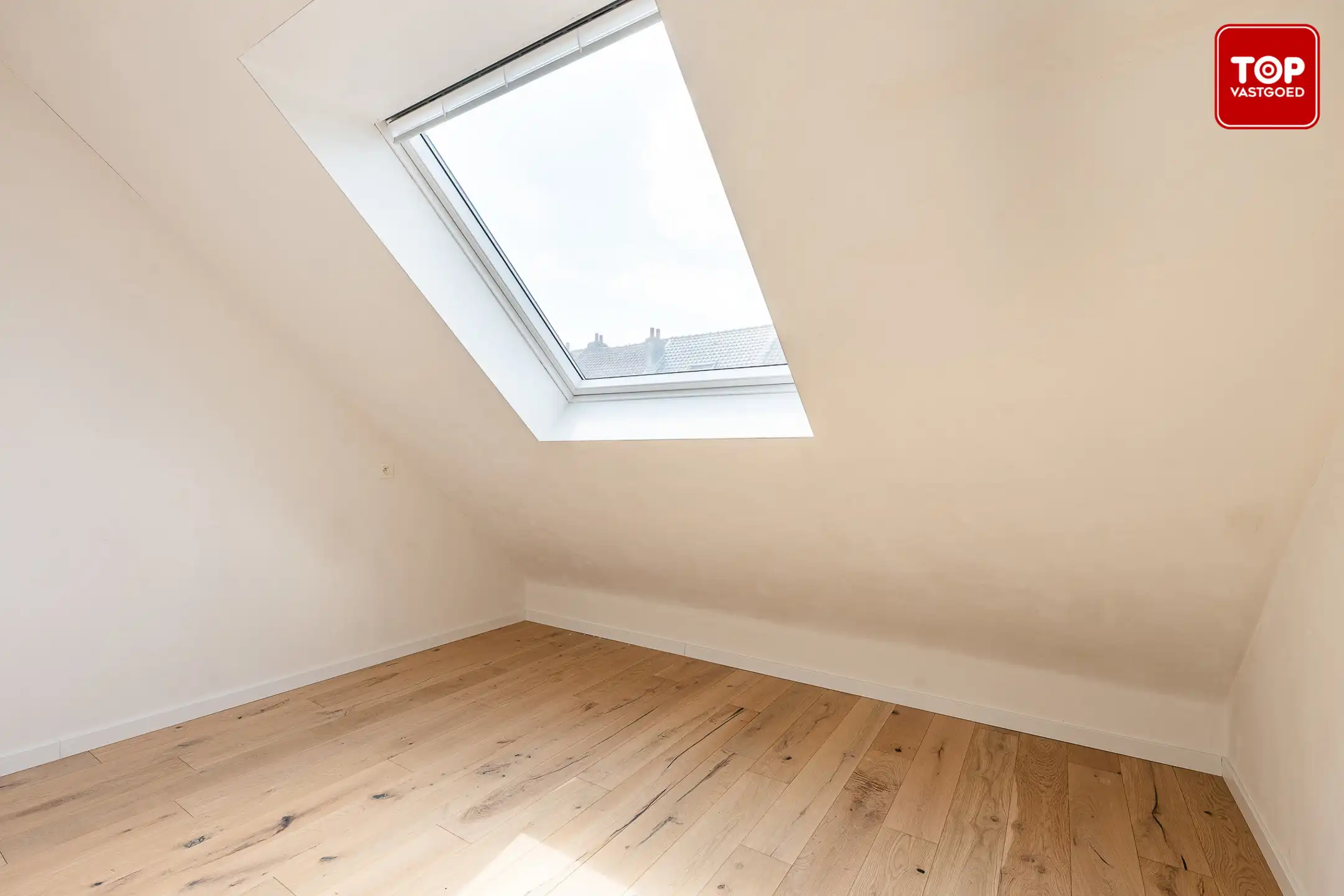 Totaal gerenoveerde woning (EPC A+) met 3 slaapkamers en tuin.  foto 26