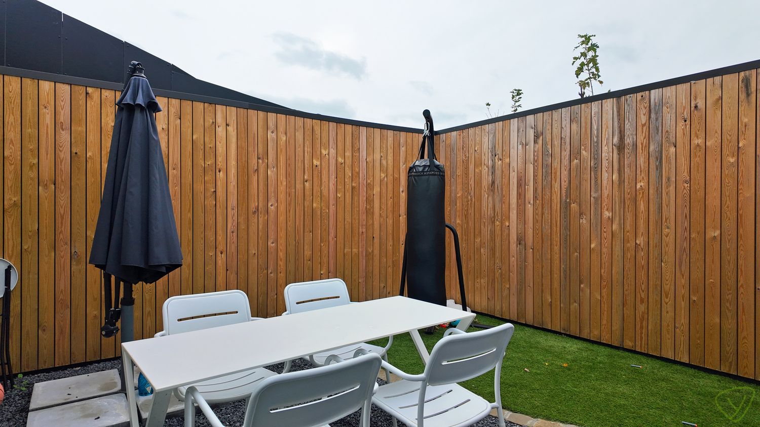 Gerenoveerde woning met zonnige tuin en  zonnepanelen in Eeklo! foto 13