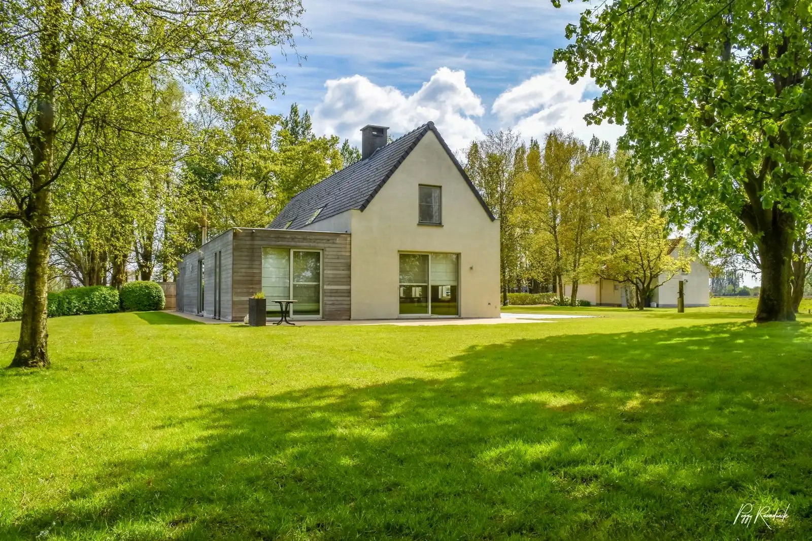 Idyllisch gelegen eigendom op 8.720 m² op de Poelberg te Tielt. foto 5