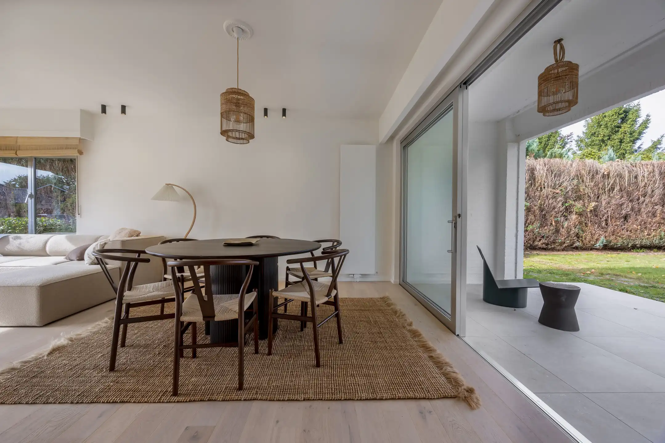 Stijlvol gerenoveerde woning in charmante Bloemenwijk foto 12