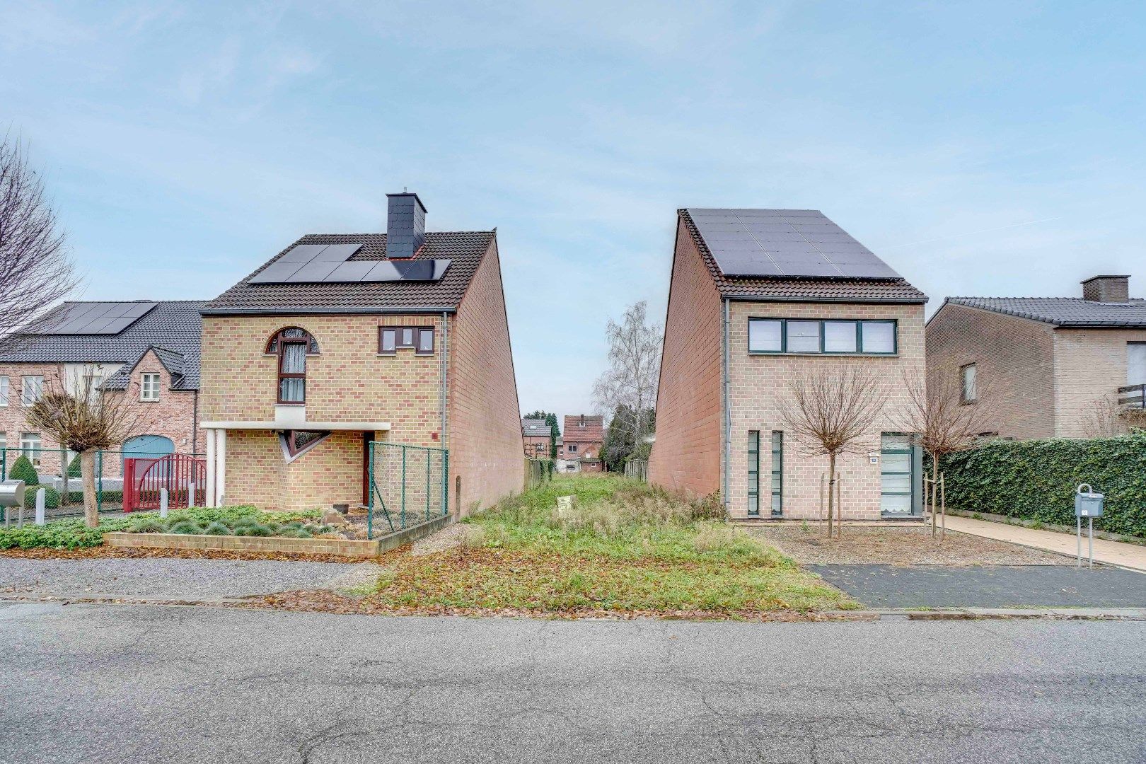 IN OPTIE ! GESLOTEN BOUWGROND VAN 280 M² OP 5 MINUTEN VAN CENTRUM LANAKEN ! foto 4