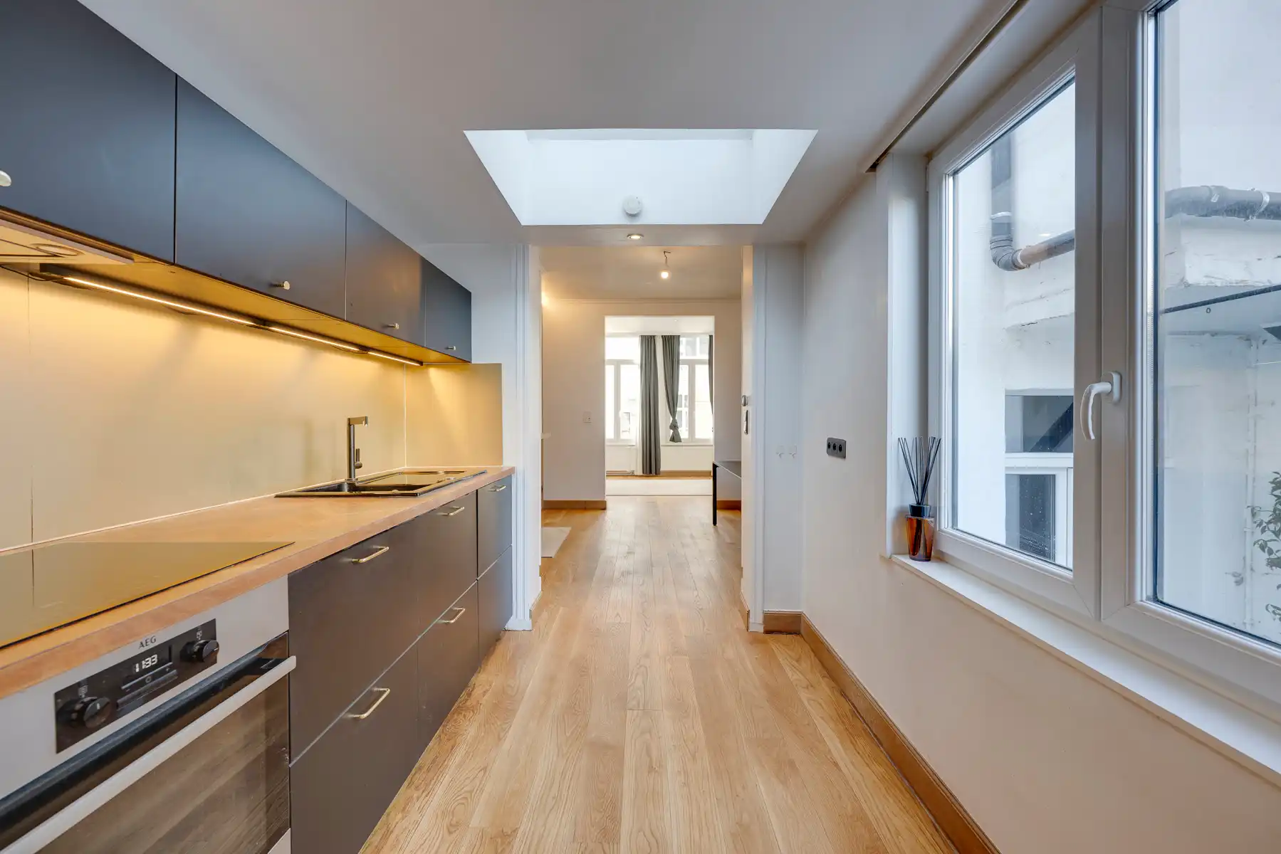 Karaktervol burgerhuis op toplocatie foto 6