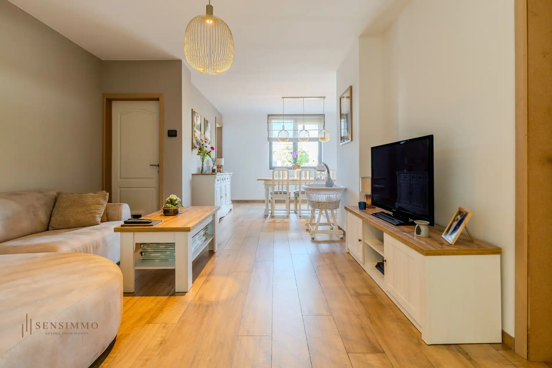 Instapklare, recent gerenoveerde woning met 3 slpks in Eisden Tuinwijk foto 2