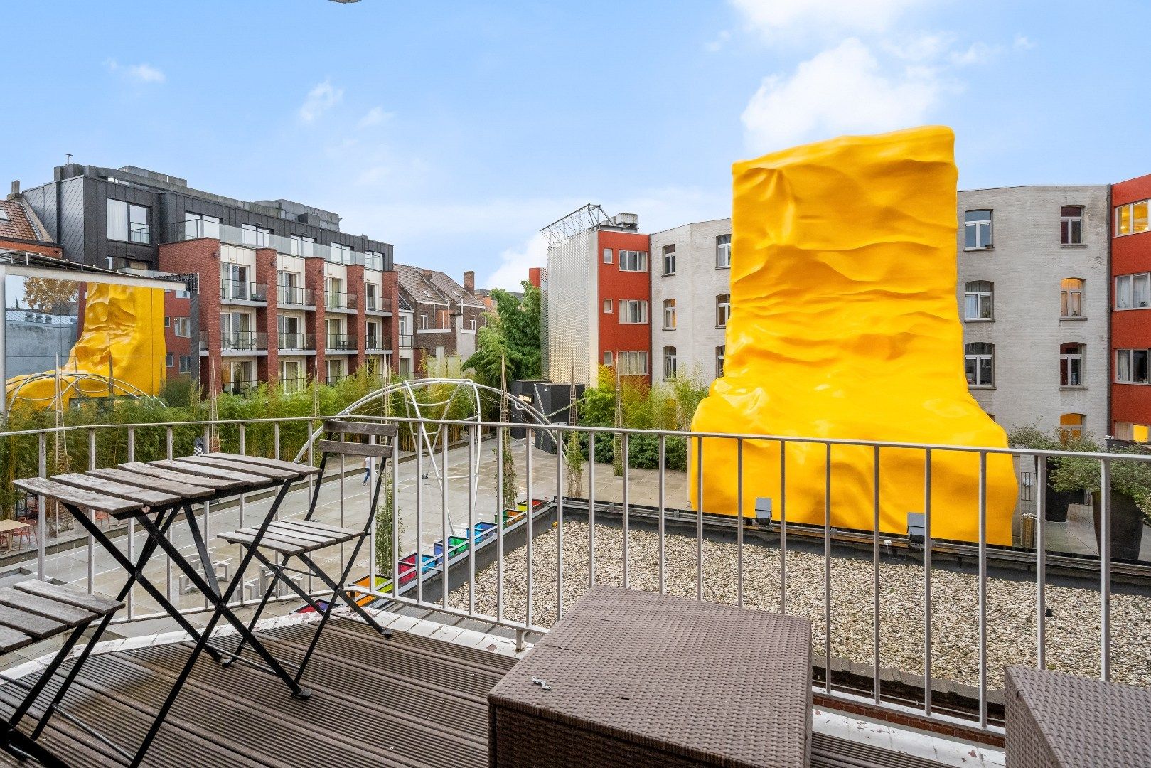 Ruim gerenoveerd 3-slpk appartement te Gent-Zuid foto 12