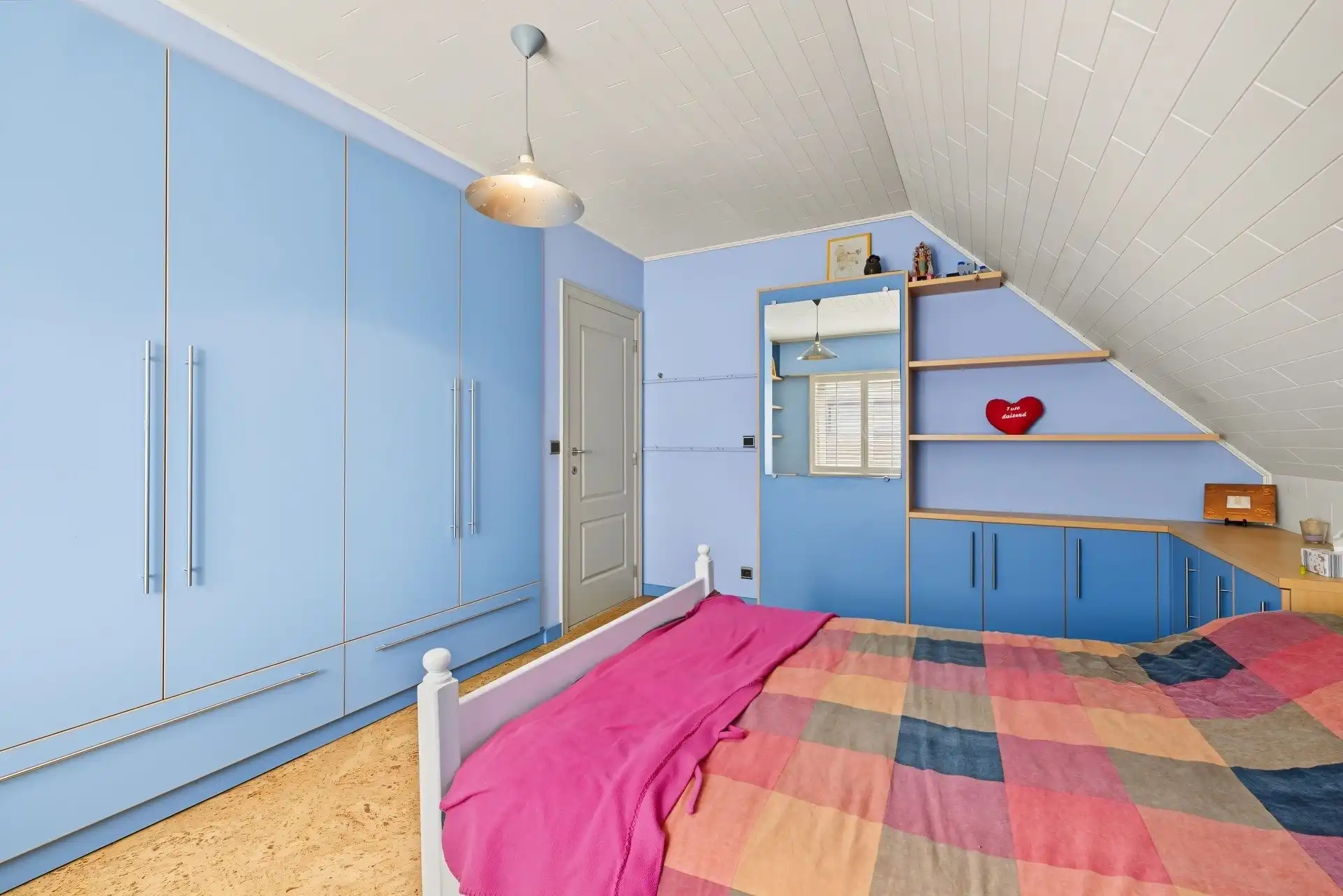 Ruime gezinswoning in klassiek landelijke stijl met aanpalende werkplaats van ca. 435m² foto 18