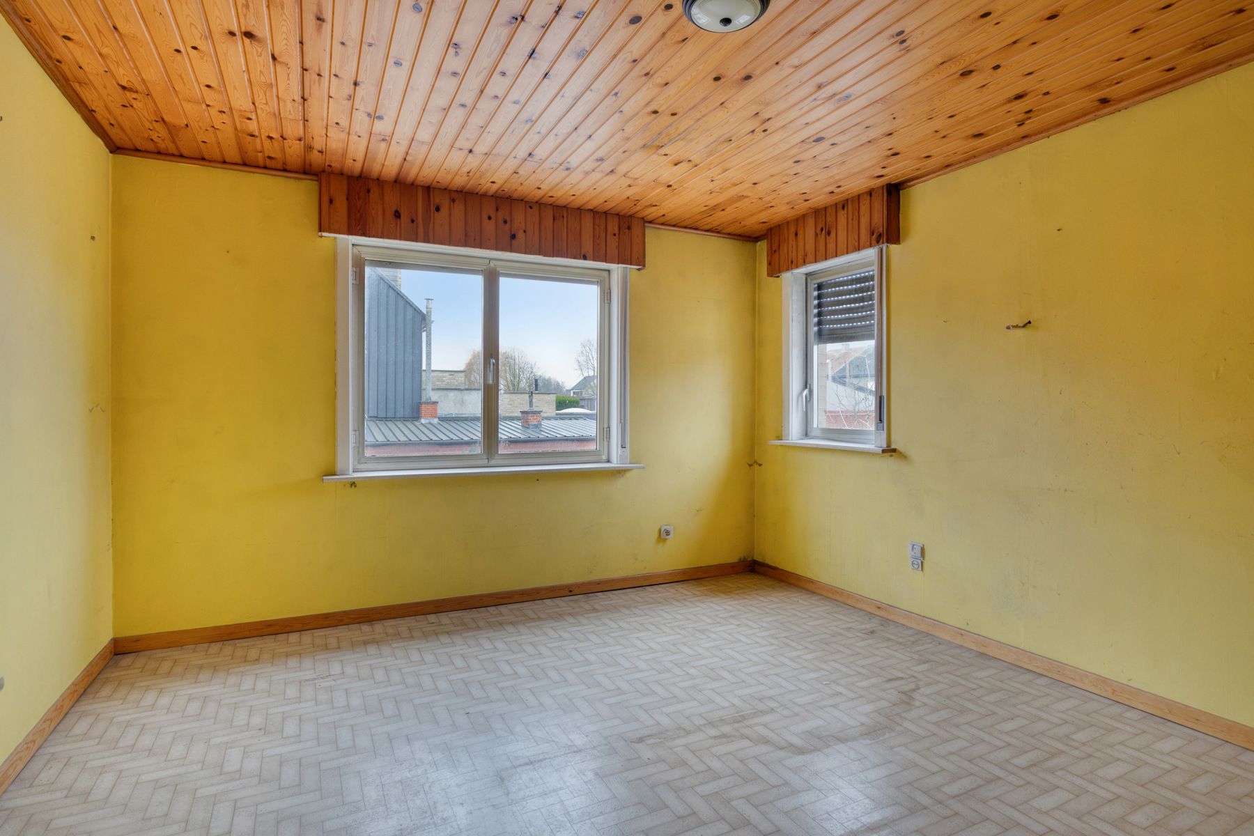 TE KOOP - Te renoveren halfopen bebouwing met 3 slaapkamers foto 10